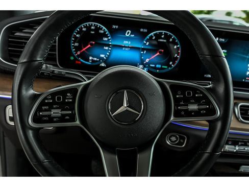 Used 2022 Mercedes-Benz GLS 450 4MATIC image 17