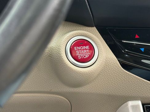 Used 2016 Honda Accord Touring image 21