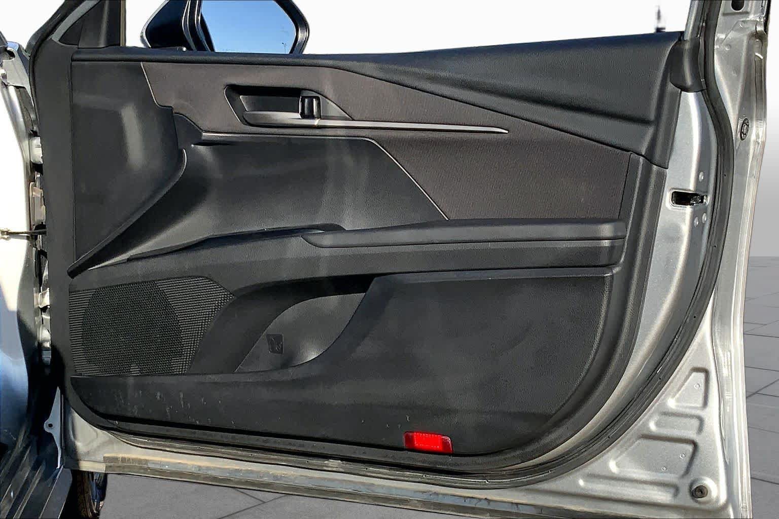 Used 2025 Toyota Camry LE FWD image 23