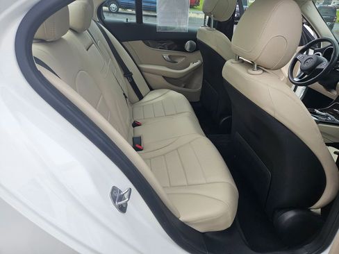 Used 2017 Mercedes-Benz C 300 4MATIC Sedan image 22
