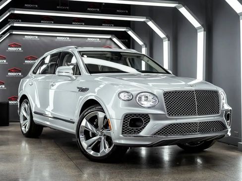 Used 2023 Bentley Bentayga AWD/4WD image 1