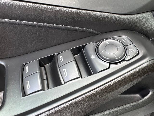 Used 2023 Chevrolet Traverse LT AWD/4WD image 12