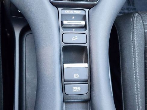 Used 2024 Honda HR-V LX image 26