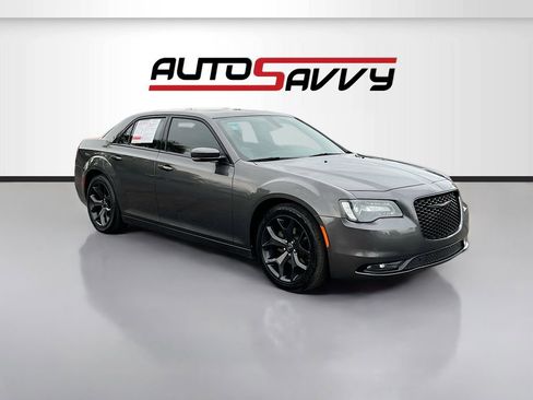 Used 2022 Chrysler 300 S w/ Comfort Group RWD image 1