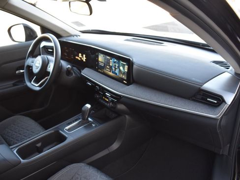 New 2026 Nissan Kicks SV w/ SV Premium Package image 43