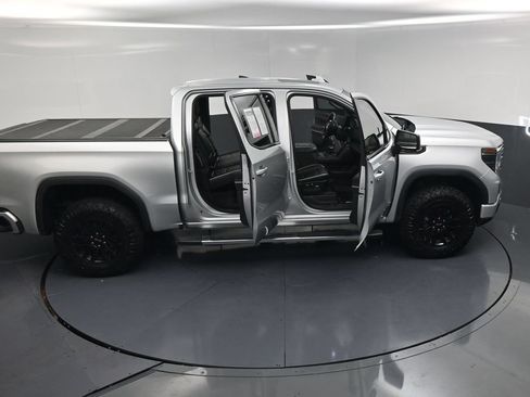 Used 2022 GMC Sierra 1500 AT4X AWD/4WD image 24