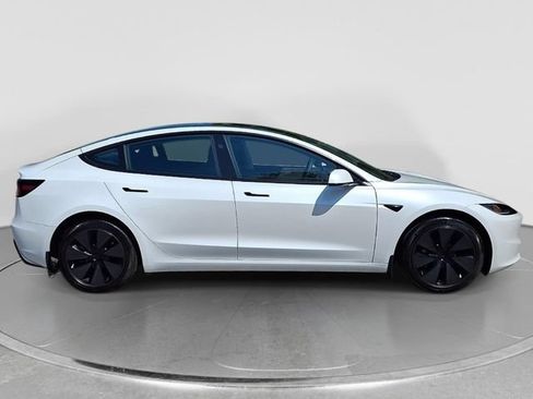 Used 2025 Tesla Model 3 Long Range RWD image 7
