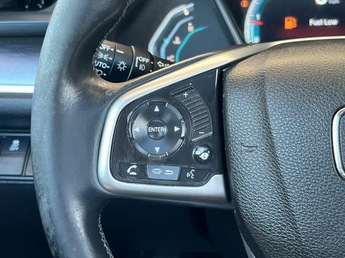 Used 2017 Honda Civic Touring image 25