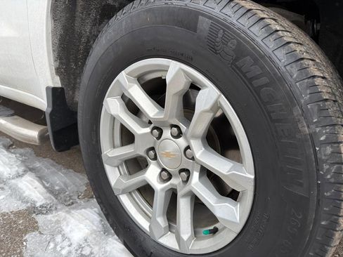 Used 2023 Chevrolet Silverado 1500 LT image 44