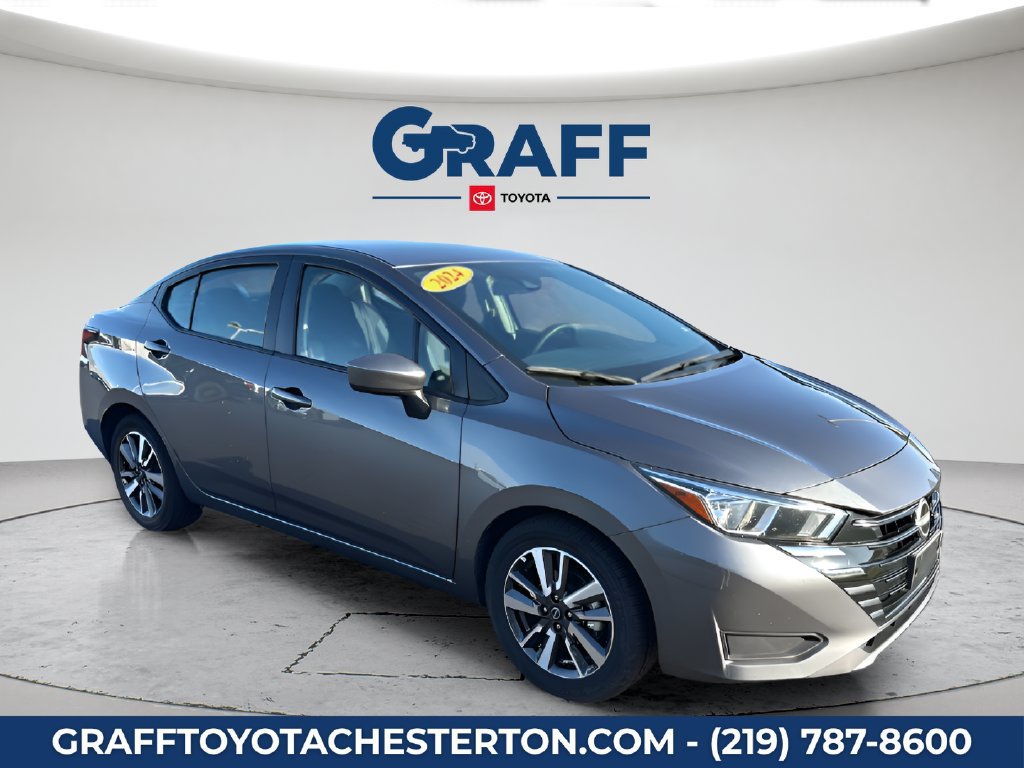 Used 2024 Nissan Versa SV FWD image 4