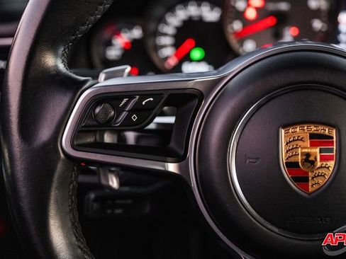 Used 2019 Porsche 911 Carrera 4S image 60