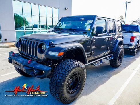 Used 2018 Jeep Wrangler Unlimited Sport S image 2
