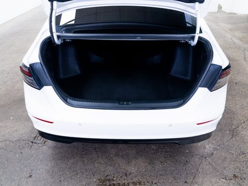 Used 2023 Honda Accord Touring image 7