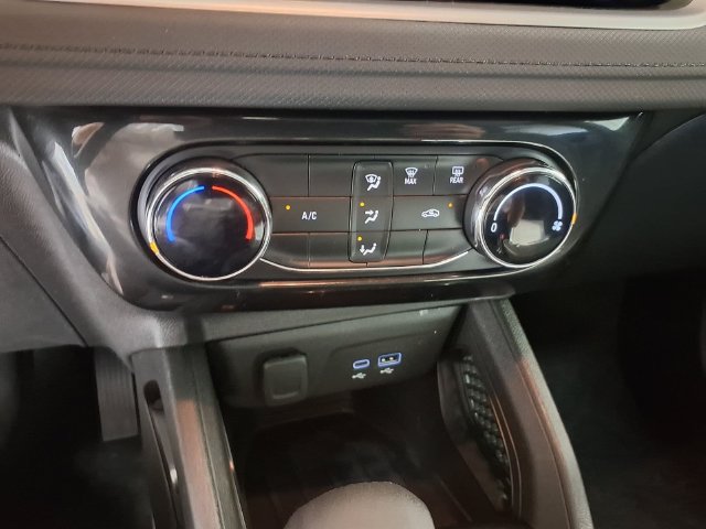Used 2026 Chevrolet TrailBlazer LT AWD/4WD image 13