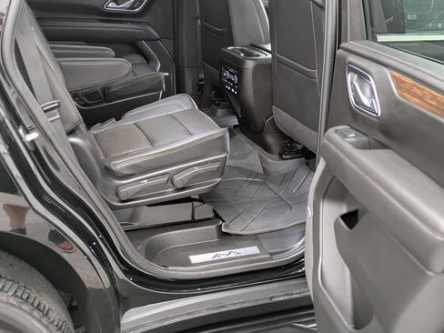 Used 2024 Chevrolet Tahoe High Country w/ Advanced Technology Package AWD/4WD image 30