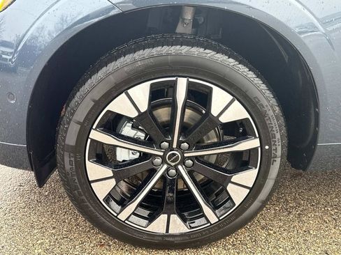 New 2026 Volvo XC60 B5 Plus w/ Protection Package Premier image 10