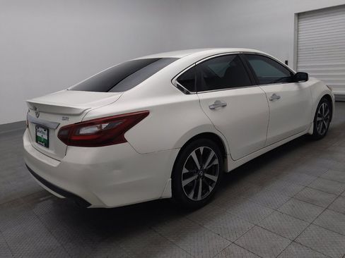Used 2017 Nissan Altima 2.5 SR image 10