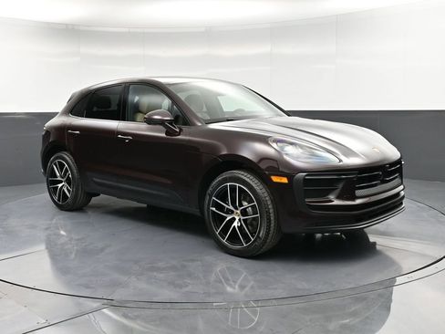 New 2026 Porsche Macan image 10