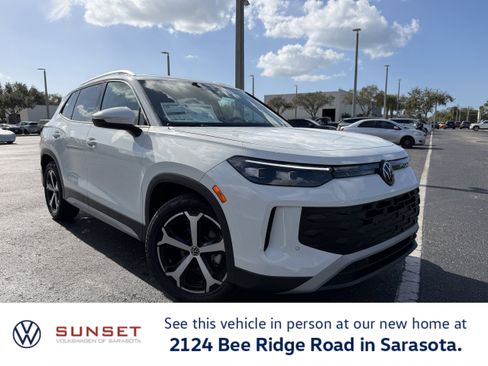 New 2026 Volkswagen Tiguan SE image 1