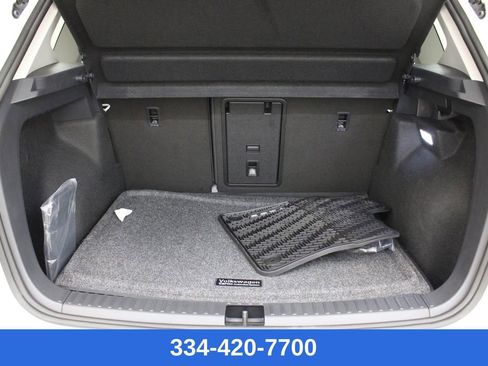 New 2026 Volkswagen Taos SEL image 29