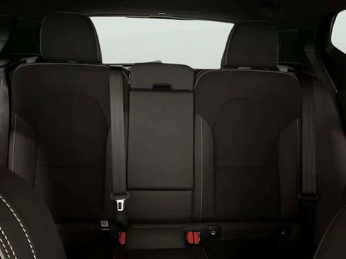Used 2025 Volvo XC40 B5 Plus AWD/4WD image 70
