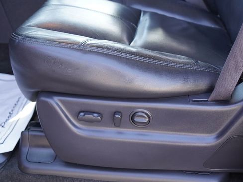 Used 2013 Chevrolet Tahoe LT image 15