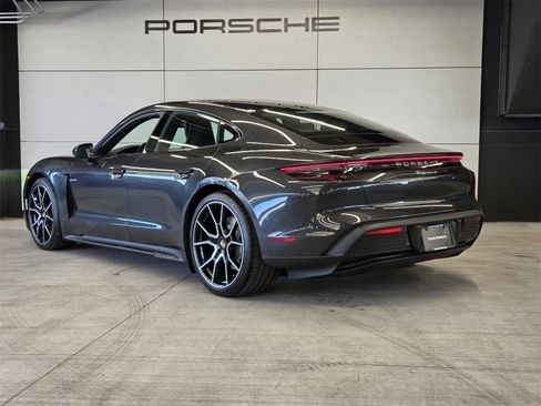 Used 2025 Porsche Taycan image 3