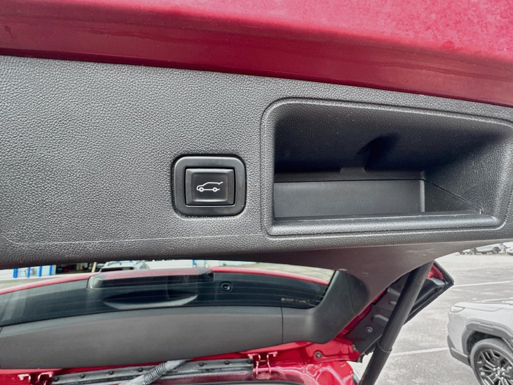 Used 2021 GMC Terrain SLT w/ LPO, Floor Liner Package AWD/4WD image 25