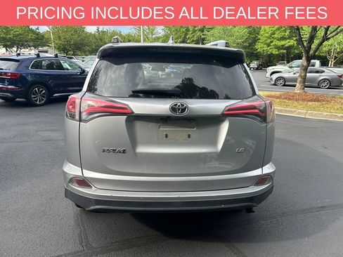 Used 2018 Toyota RAV4 LE FWD image 6