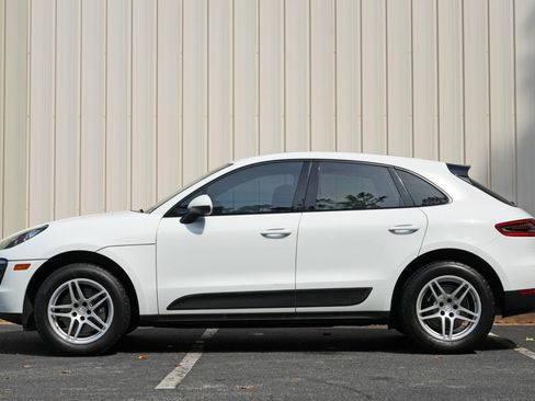 Used 2018 Porsche Macan AWD/4WD image 8