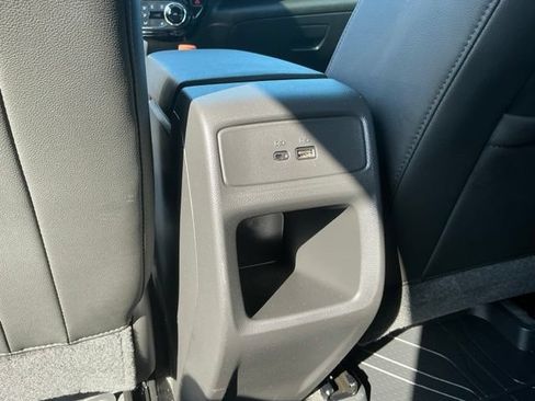 Used 2025 Chevrolet Trax RS w/ Sunroof Package FWD image 35
