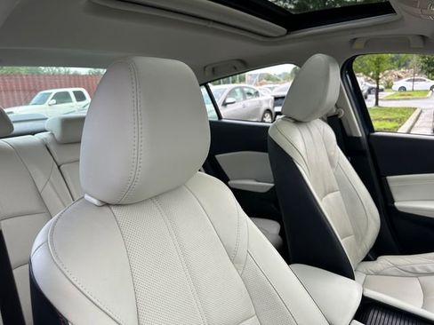 Used 2017 MAZDA MAZDA3 Grand Touring w/ Premium Equipment Package FWD image 36