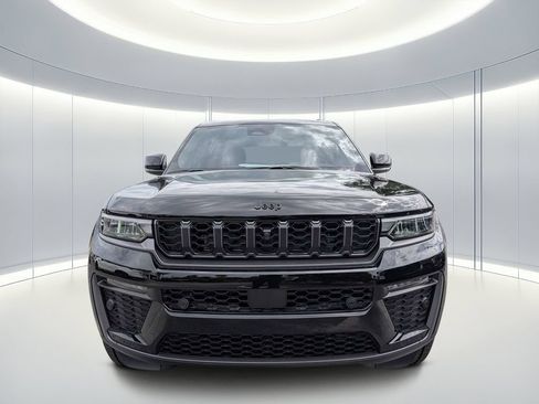 New 2026 Jeep Grand Cherokee L Limited AWD/4WD image 8