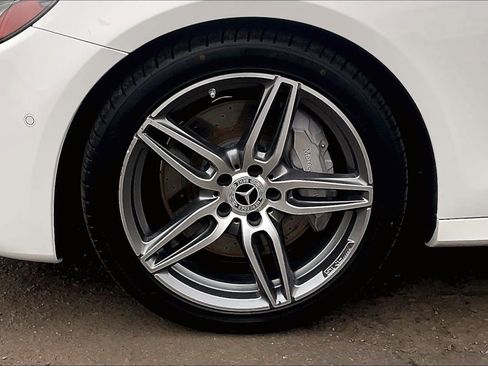 Used 2019 Mercedes-Benz E 300 w/ Premium 1 Package image 9