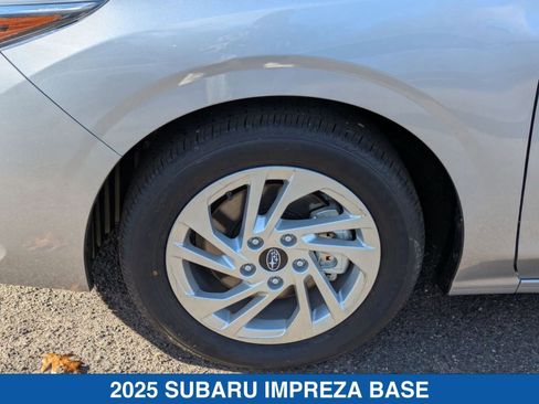 Certified 2025 Subaru Impreza 2.0i image 7