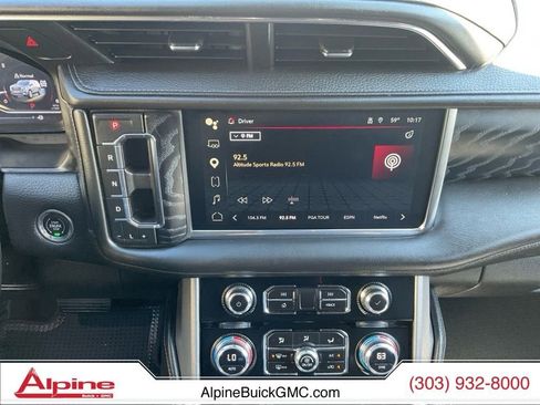 Used 2023 GMC Yukon XL Denali AWD/4WD image 11