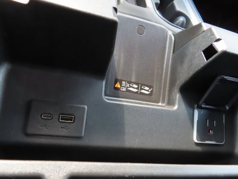 Certified 2023 Chevrolet Silverado 1500 RST AWD/4WD image 10