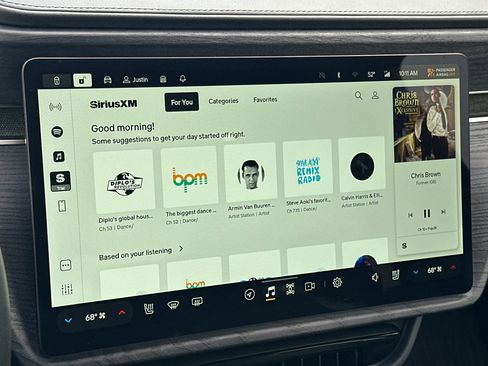 Used 2024 Rivian R1T Adventure image 18