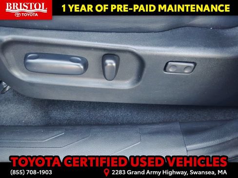 Used 2021 Toyota Tacoma TRD Sport w/ TRD Premium Sport Package AWD/4WD image 11