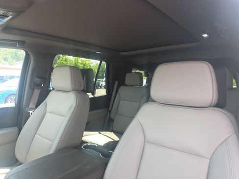 Used 2026 GMC Yukon Elevation w/ Elevation Premium Package AWD/4WD image 18