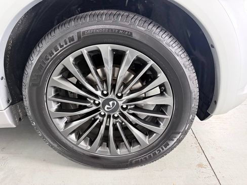 Certified 2023 INFINITI QX80 Premium Select w/ All-Season Package RWD image 4