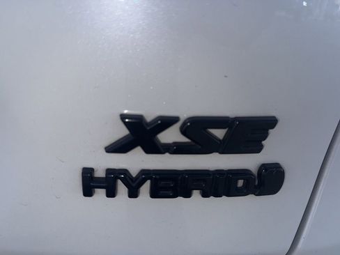 Used 2022 Toyota RAV4 XSE image 8