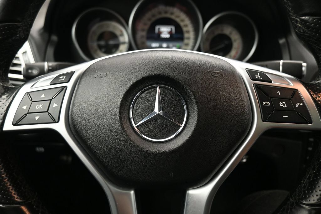 Used 2017 Mercedes-Benz E 400 4MATIC Coupe image 18