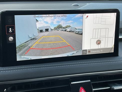 Used 2025 Genesis G70 2.5T image 28