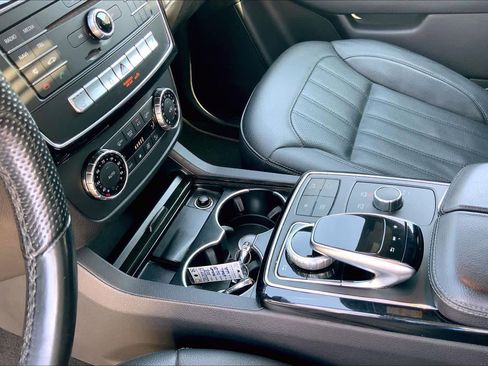 Used 2018 Mercedes-Benz GLE 350 4MATIC image 16
