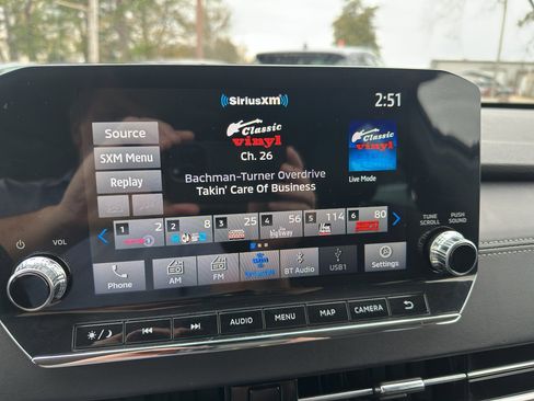 Used 2023 Mitsubishi Outlander ES image 14