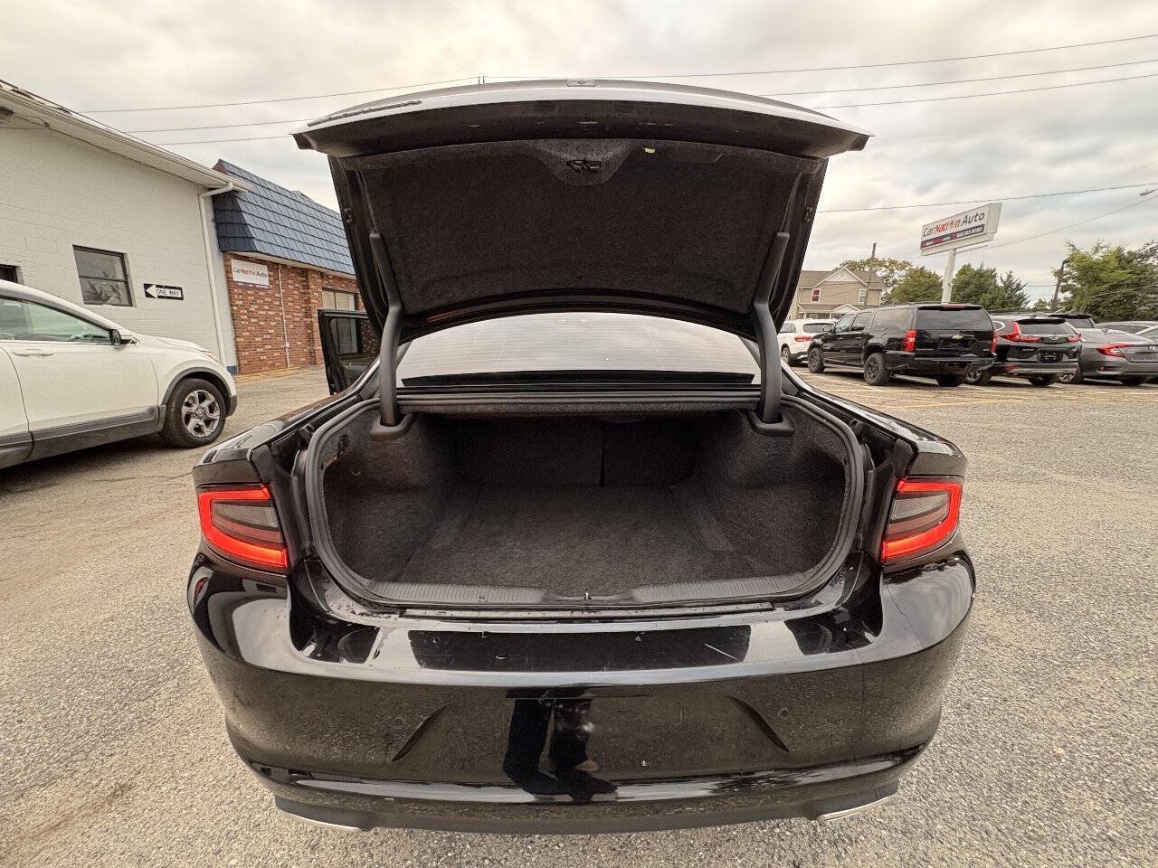 Used 2023 Dodge Charger SXT RWD image 30