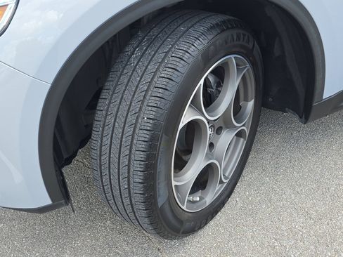 Used 2022 Alfa Romeo Stelvio Sprint image 34