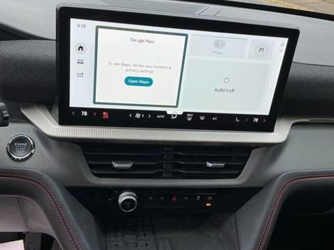 Used 2025 Ford Explorer ST-Line w/ Premium Package image 22