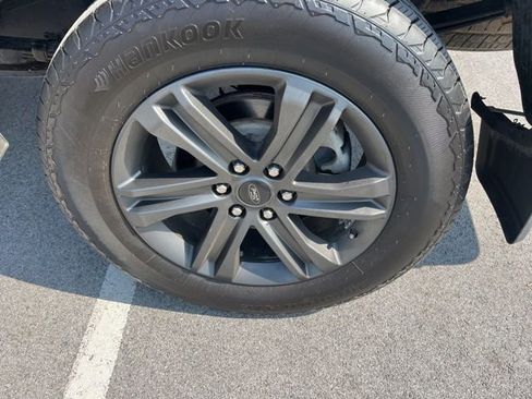 Used 2023 Ford F150 Lariat w/ Equipment Group 502A High image 11